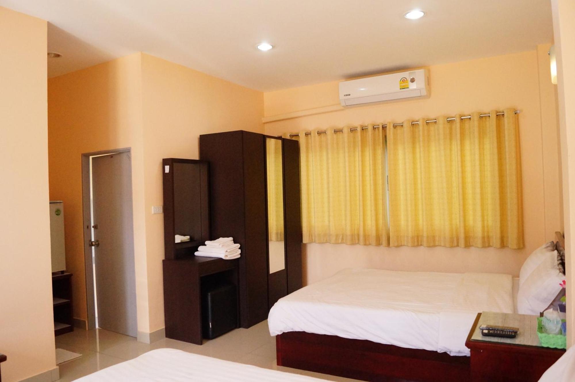Jirasin Hotel & Apartment Ranong Room photo