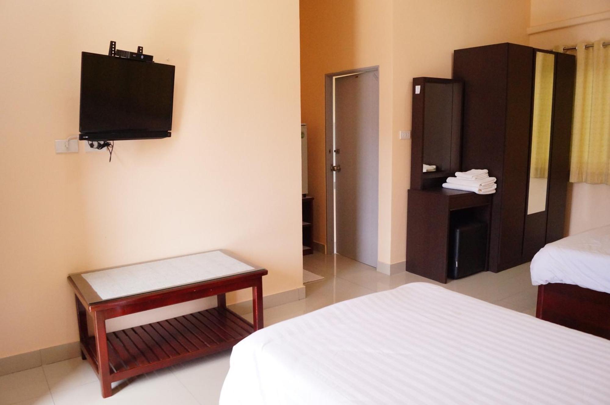 Jirasin Hotel & Apartment Ranong Room photo