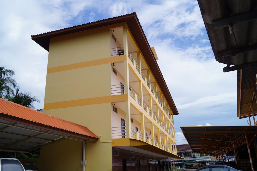 Jirasin Hotel & Apartment Ranong Exterior photo