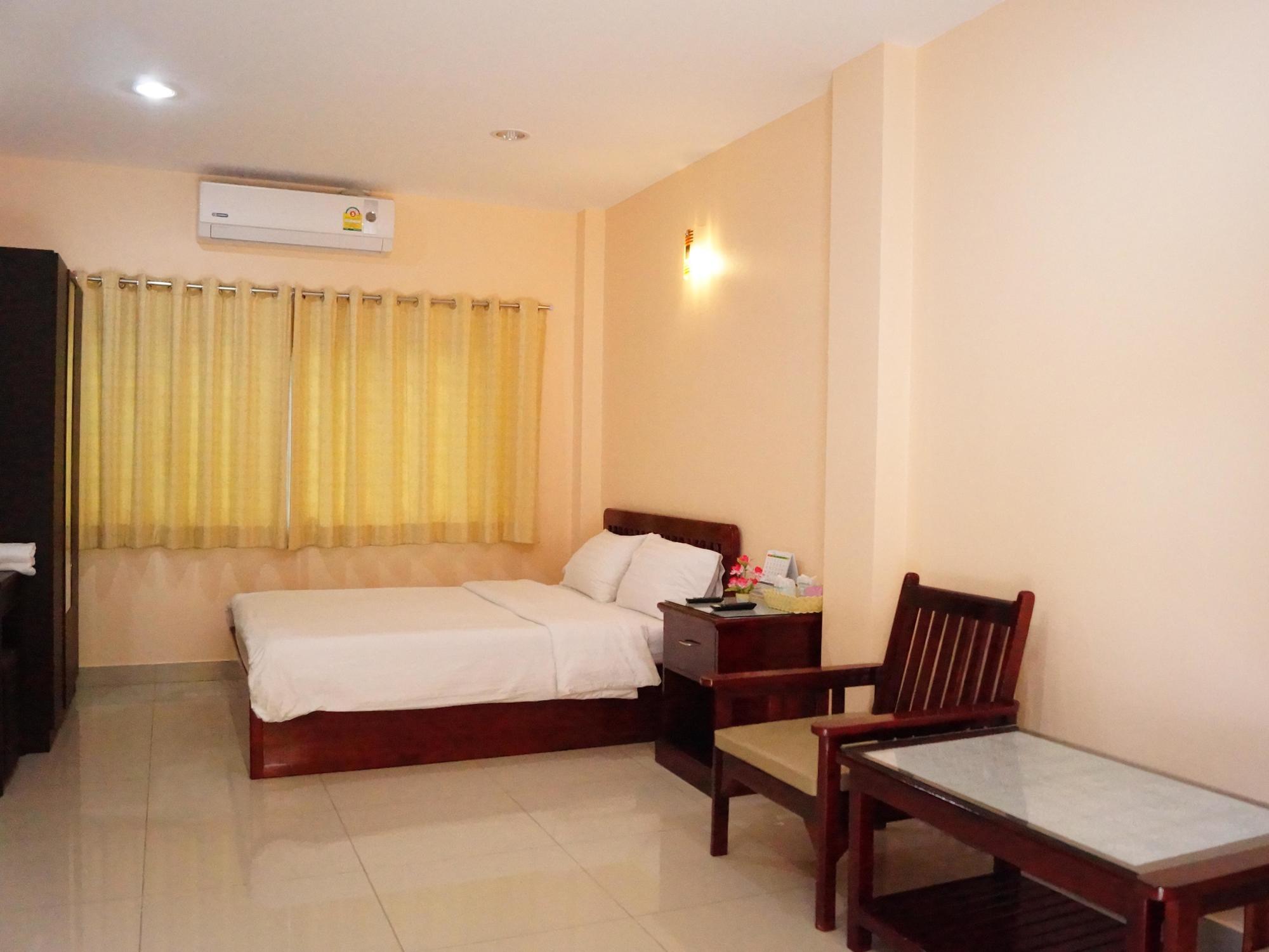 Jirasin Hotel & Apartment Ranong Exterior photo