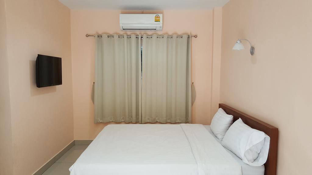 Jirasin Hotel & Apartment Ranong Exterior photo