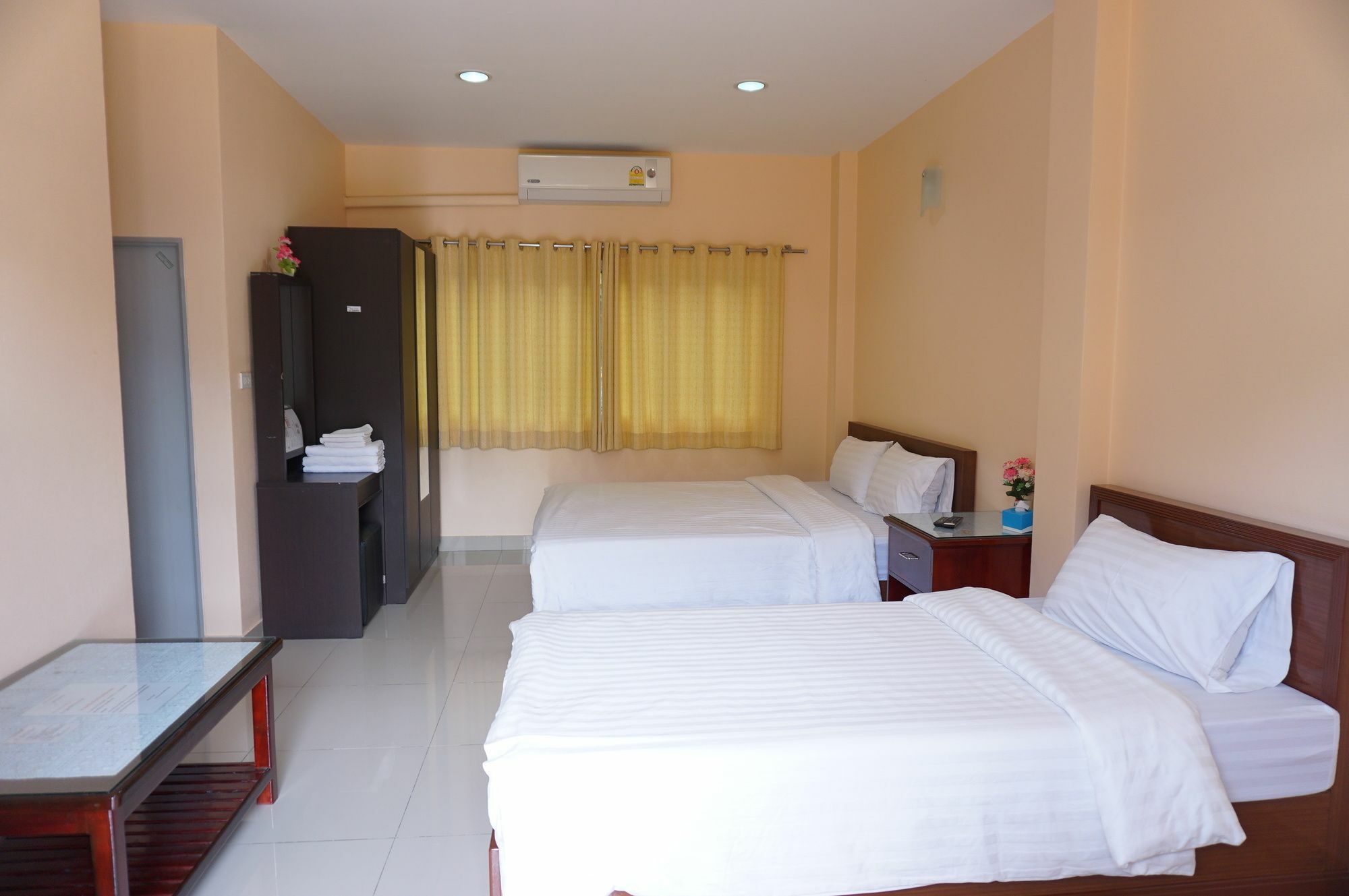Jirasin Hotel & Apartment Ranong Exterior photo
