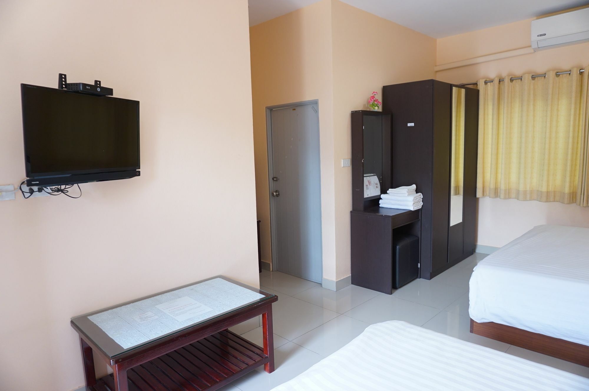 Jirasin Hotel & Apartment Ranong Exterior photo
